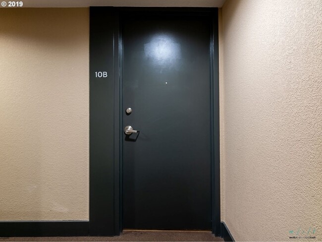 Photo - Modern High-Rise Condo in Downtown Portland with Skyline Views