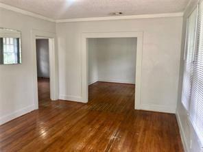 Photo - 131 N Carlen St