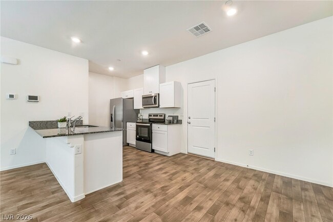 Photo - 7483 Coastal Ledge St