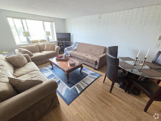 Building Photo - 94 Beacon St Unit 67 Rental