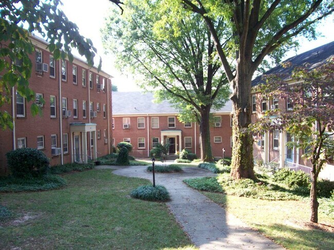 Building Photo - 807 W End Blvd Unit C-1 Rental