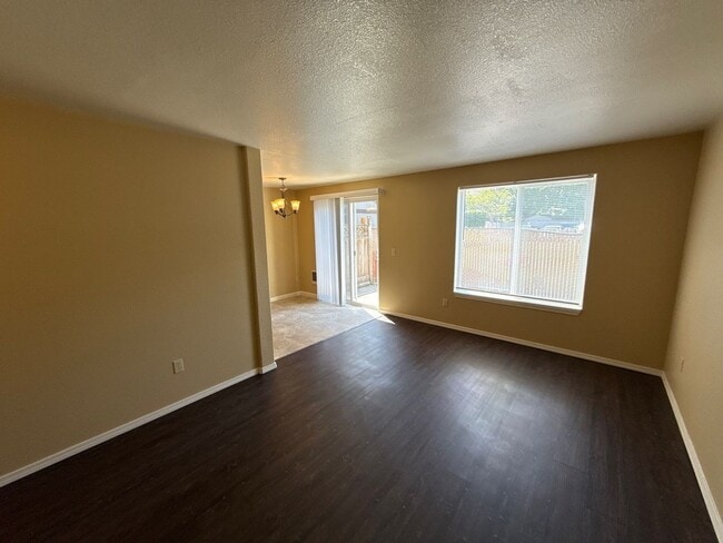Photo - 2574 16th Ave SE