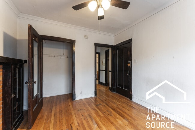 Photo - 4844 N Rockwell St Unit 3