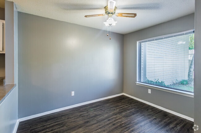 2BR, 1.5BA - 1,010SF - Dining Room
