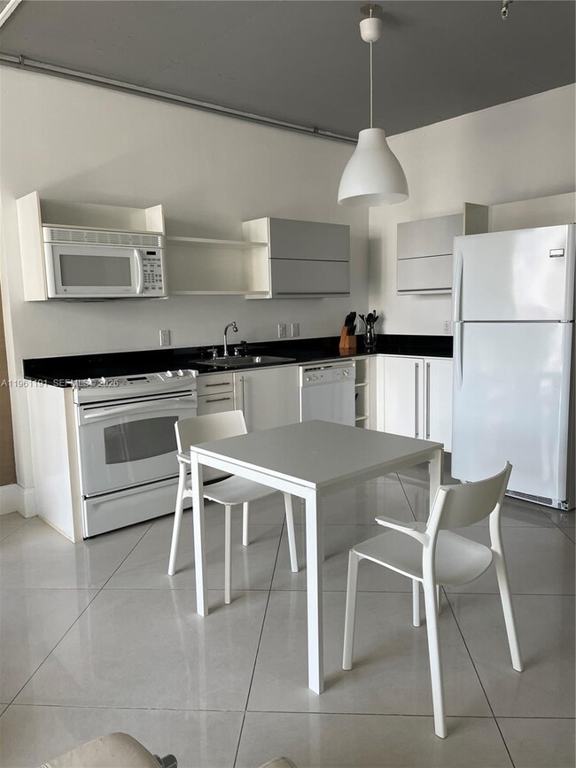 Photo - 690 SW 1st Ct Unit 1021