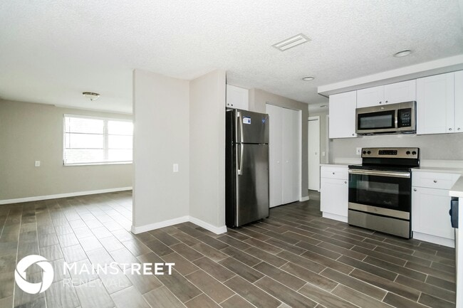 Photo - 5537 Quist Dr