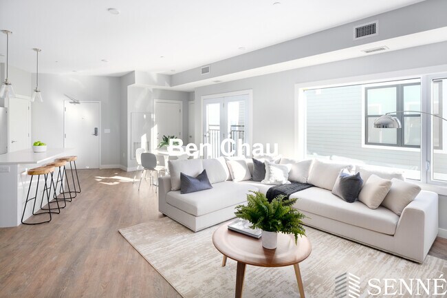 Photo - 44 Medford St Unidad 401