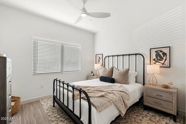 Photo - 9275 N 29th Ave Unidad 2