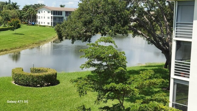 Photo - 160 Preston Way
