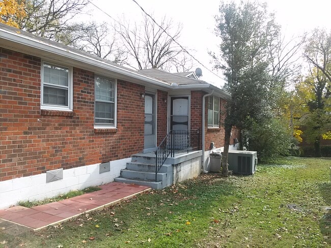 Photo - 2907 W Linden Ave Unit B