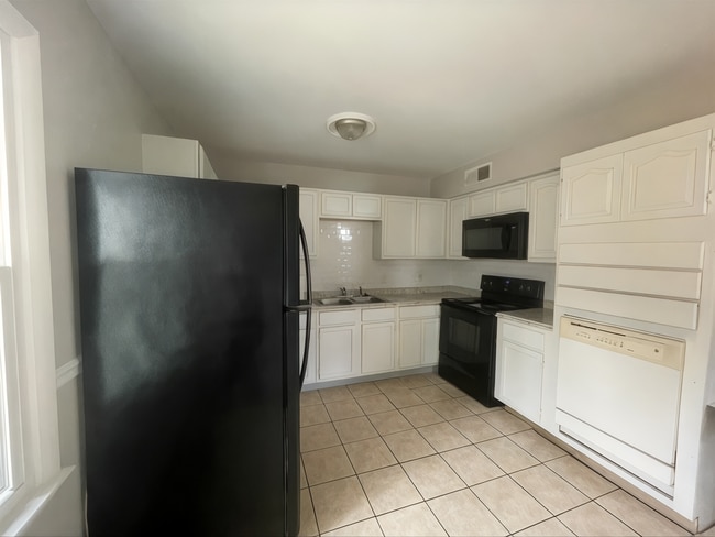 Photo - 5133 Butterfield Dr