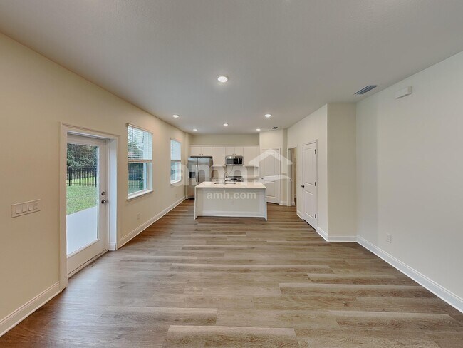 Photo - 5733 Oesterle Rd