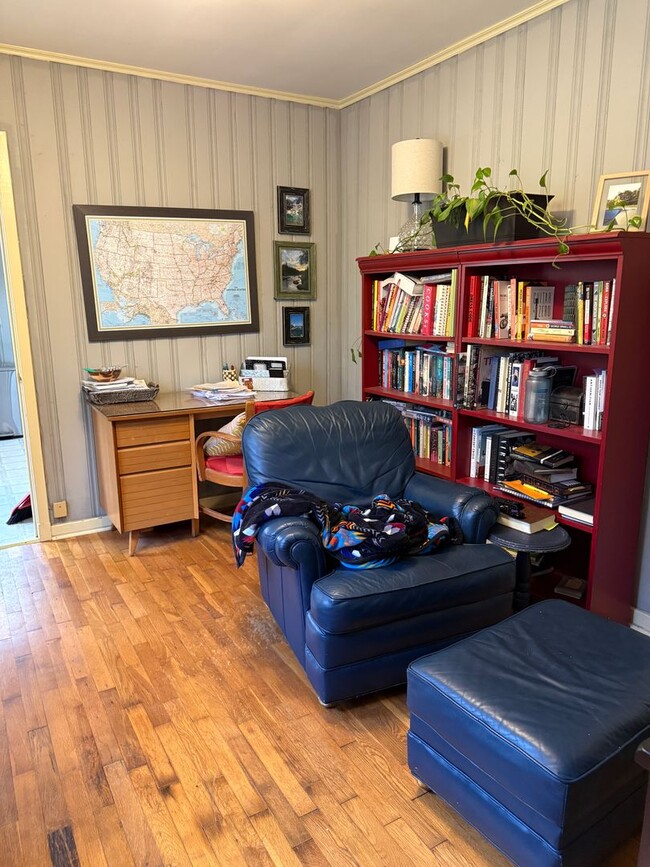 Photo - 207 Gran Ellen Dr Unit A