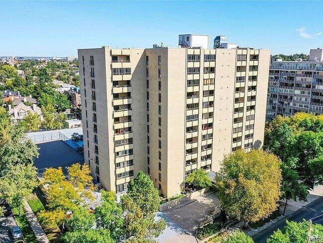 Building Photo - 800 N Pearl St Unit 303 Rental
