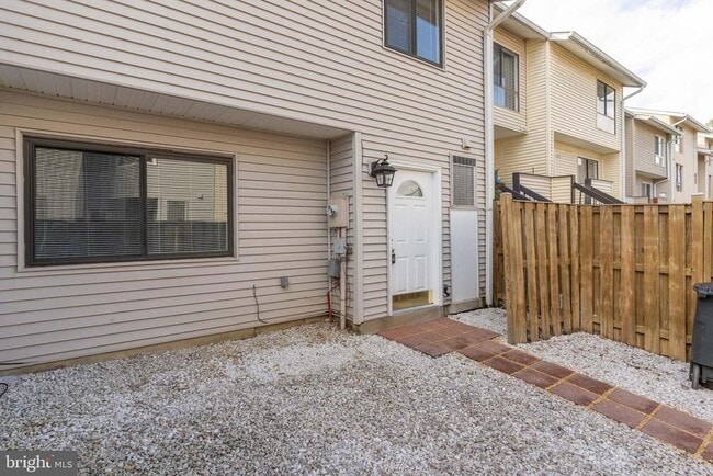 Photo - 8708 Village Square Dr