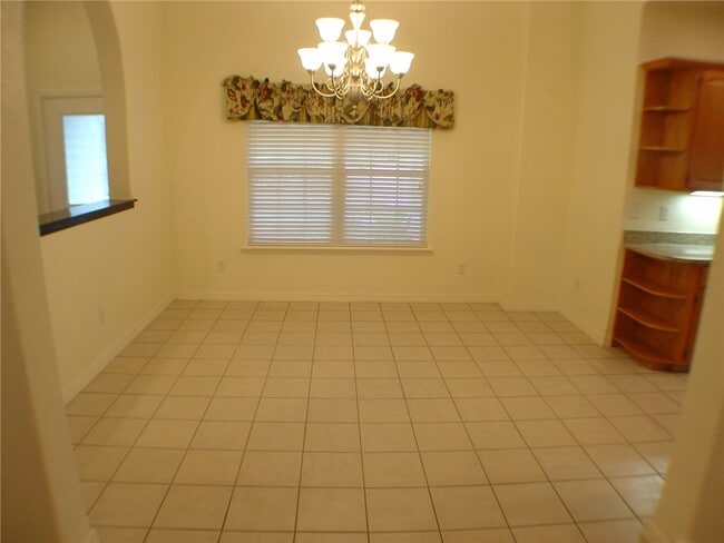 73 Merritt Dr
