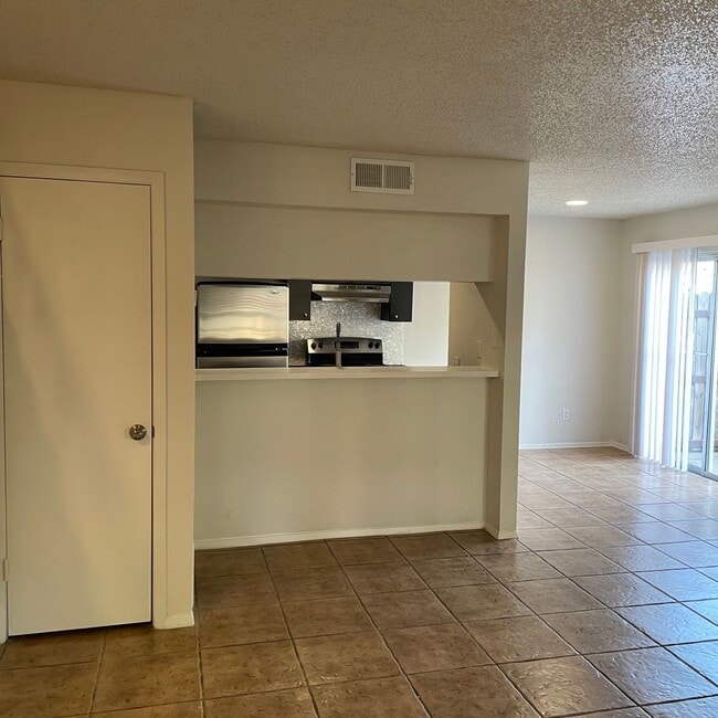 Photo - 1705 Coronado Hills Dr Unit C