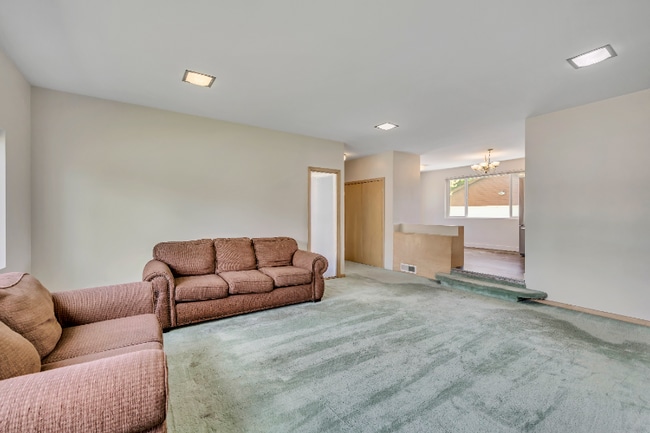 Photo - 2670 E Lambourne Ave
