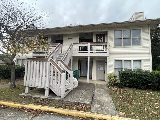 Photo - 2700 Lantern Walk SE