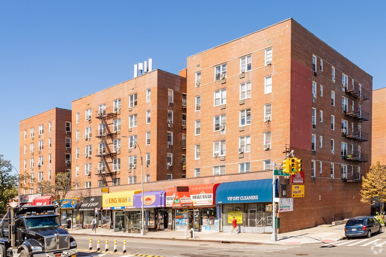 Photo - 69-01-69-19 Northern Blvd