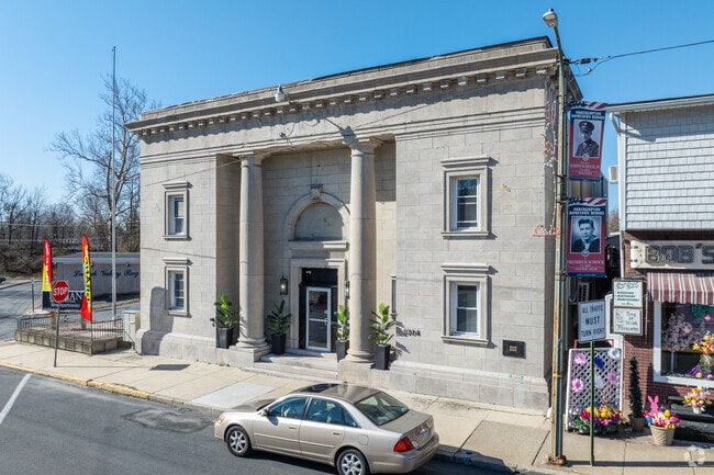 Apartments on Main