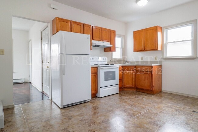 Photo - 49 Elliott St Unit 3rd Fl