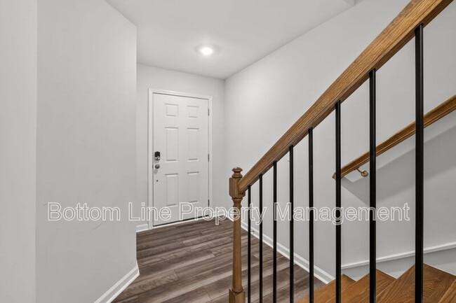 Photo - 1129 Lily Loch Wy