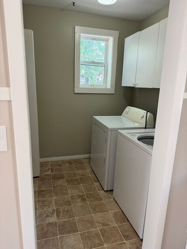1622 Washington St NE Unit 2