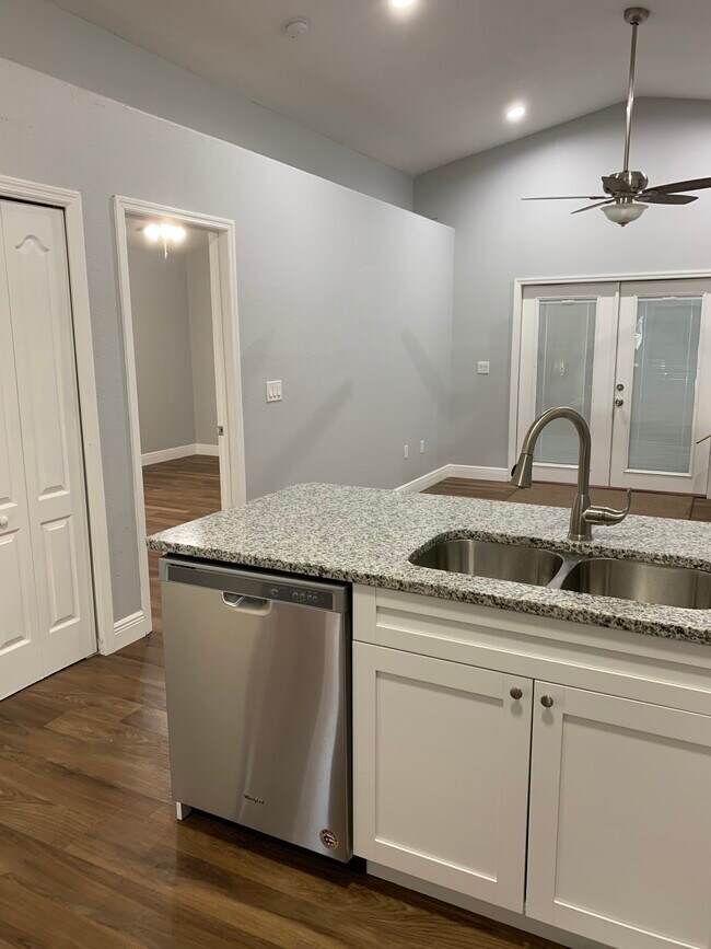 Photo - 2505 W Aileen St