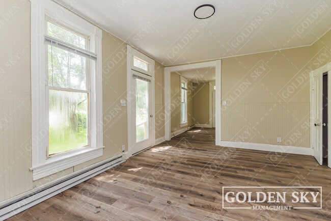 Photo - 1117 E Washington St