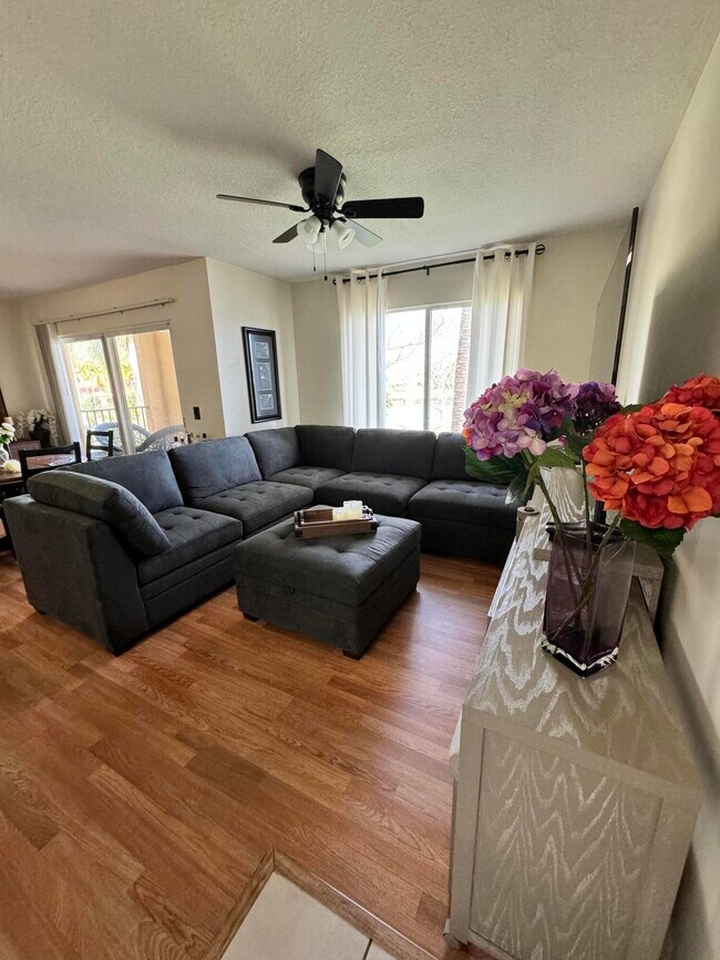 Photo - 4280 San Marino Blvd Unidad Apt 204