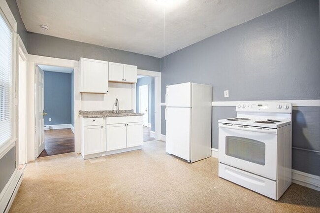 Photo - 72 Kensington Ave Unit 2L