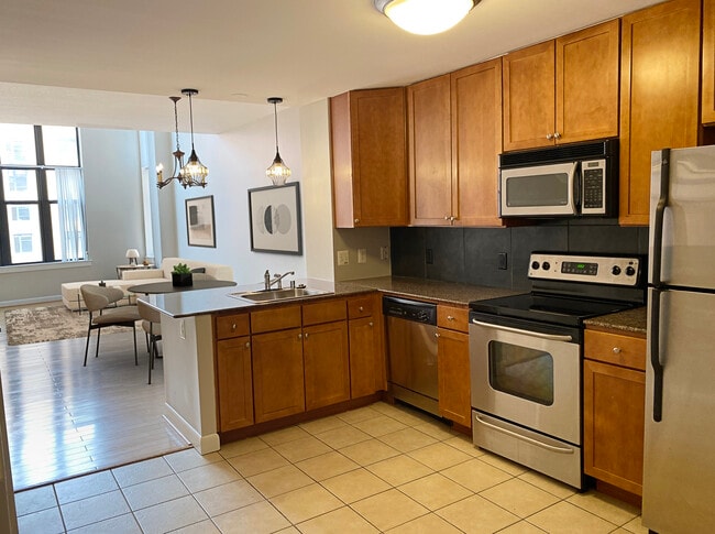 Stainless steel appliances - 400 Massachusetts Ave NW Unit 913