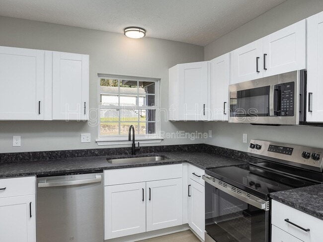 Photo - 5350 Slayton Ave