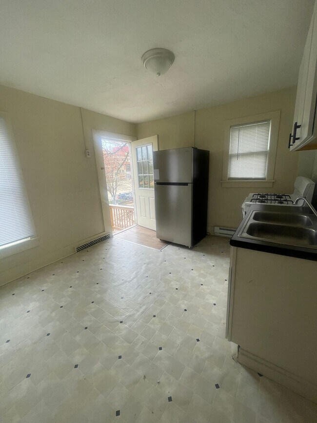 Photo - 602 E Dayton St Unit D