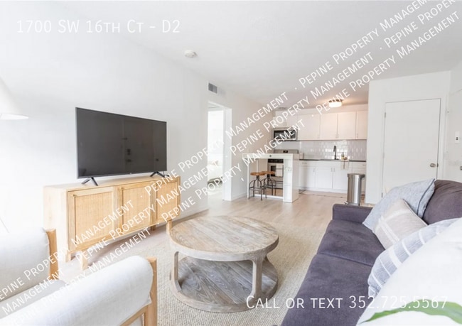 Photo - 1700 SW 16th Ct