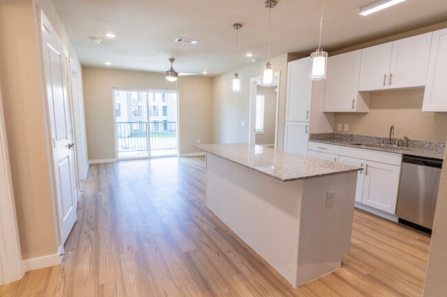 Photo - Camden Crossing