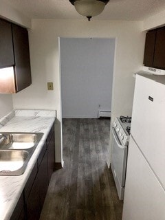 Oak Tree Village Apartments
