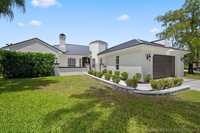 404 Indigo Ave