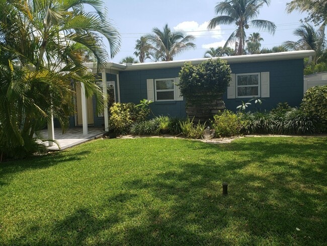 Photo - 491 3rd Ave