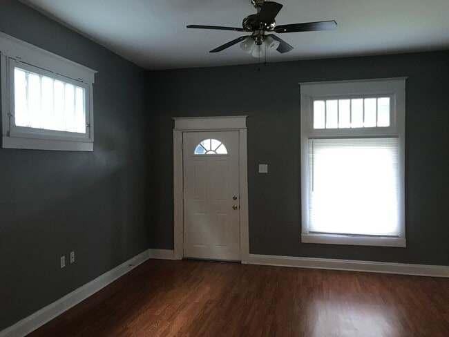 Photo - Sherman 57-59 Unidad 57 N Sherman Dr.