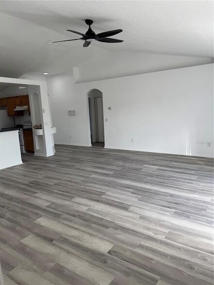 Photo - 20926 Nettleton St