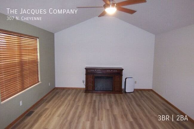 Photo - 307 N. Cheyenne-