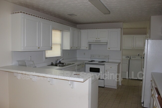 Photo - 30 Allen Oaks Way