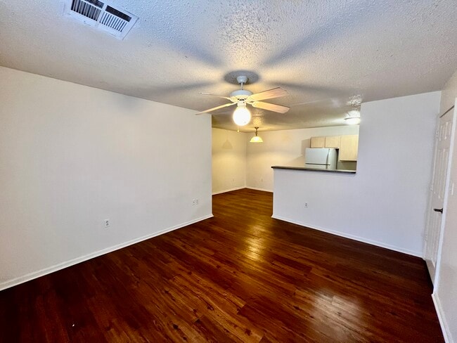 Photo - Highlands Apartment Homes