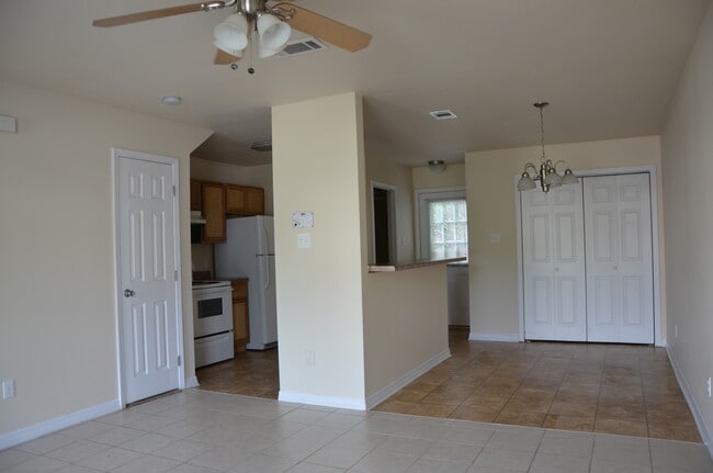 Photo - 1336 Foxwood Pl