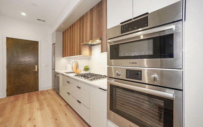 Photo - 801 N St NW