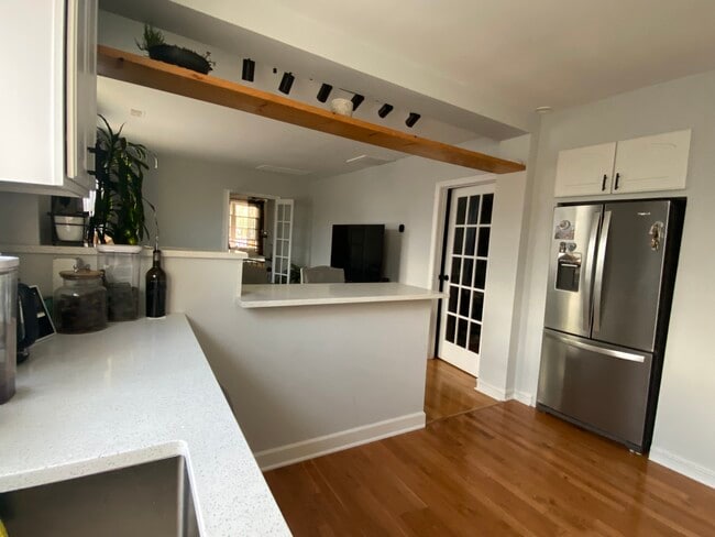 Photo - 3719 N Newcastle Ave Unit 2