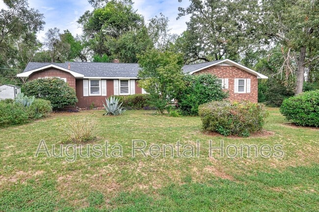 Building Photo - 323 Pineview Dr