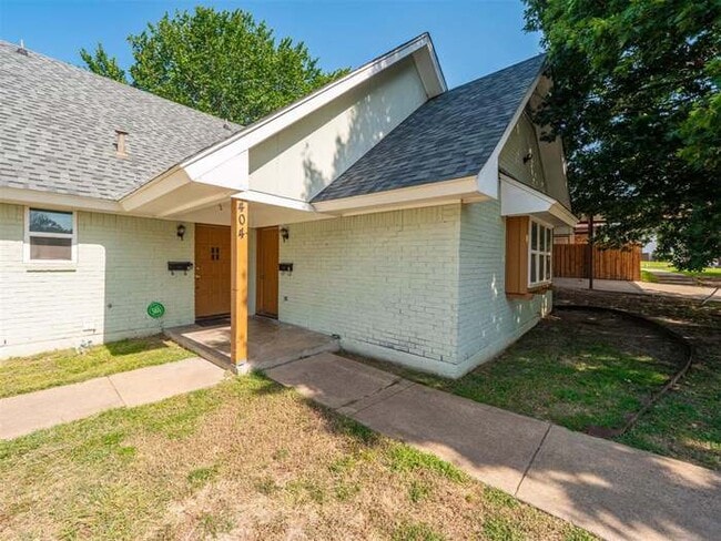 Photo - 404 Carter Dr